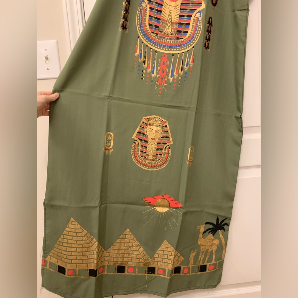 Green Egyptian Traditional Dress - Picture 3 of 16